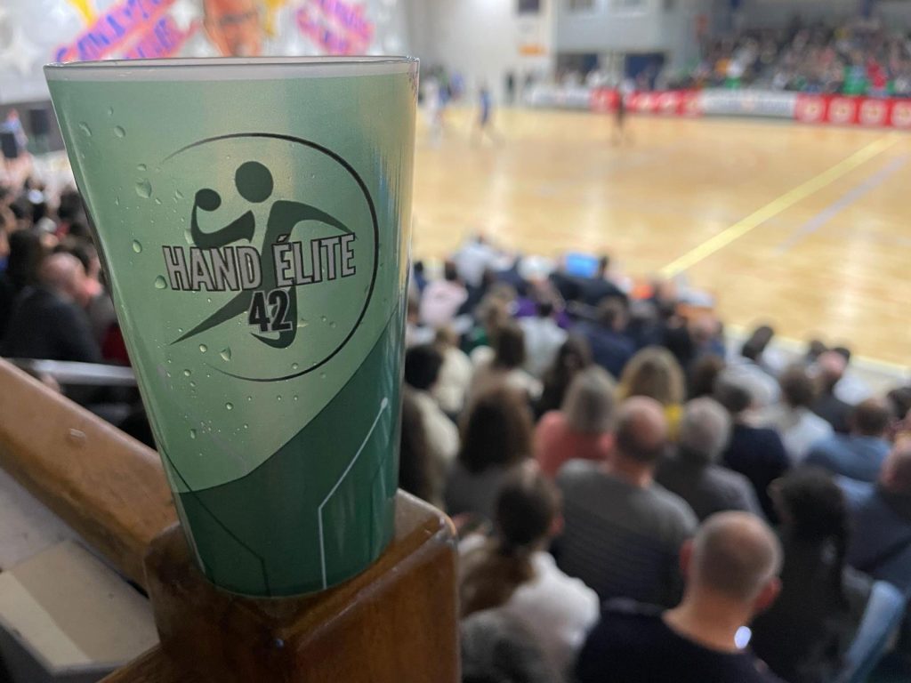Gobelets réutilisables pour une compétition sportive